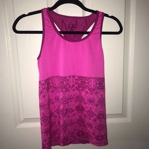 Workout tank top